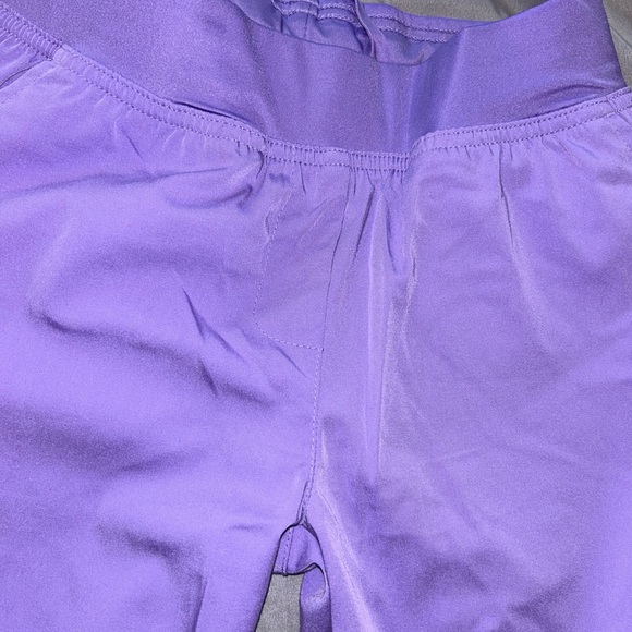 ADAR scrub shirt and scrub pants - Picture 4 of 6